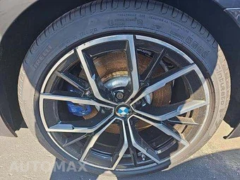 2022 BMW 5 Series Sedan M550i xDrive - miniatura 23