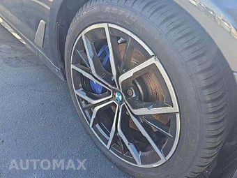 2022 BMW 5 Series Sedan M550i xDrive - miniatura 28