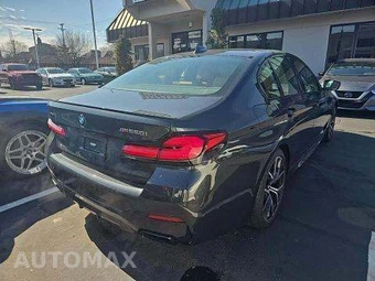 2022 BMW 5 Series Sedan M550i xDrive - miniatura 3