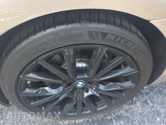 2022 BMW 7 Series Sedan 740i M SPORT LINE - miniatura 11