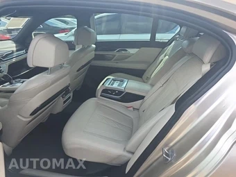 2022 BMW 7 Series Sedan 740i M SPORT LINE - miniatura 16