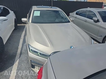 2022 BMW 7 Series Sedan 740i M SPORT LINE - miniatura 2