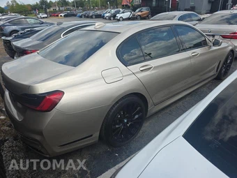 2022 BMW 7 Series Sedan 740i M SPORT LINE - miniatura 4
