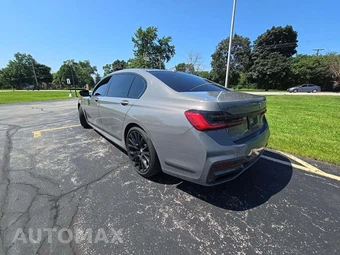 2022 BMW 7 Series Sedan 740i M SPORT LINE - miniatura 2