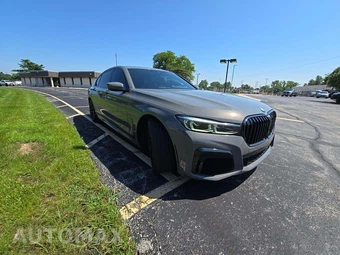 2022 BMW 7 Series Sedan 740i M SPORT LINE - miniatura 4