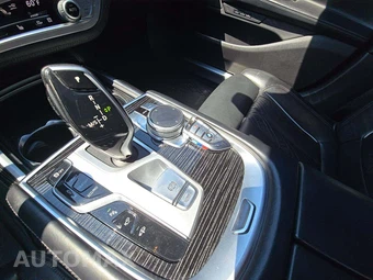 2022 BMW 7 Series Sedan 740i M SPORT LINE - miniatura 8