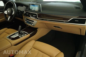2022 BMW 7 Series Sedan 740i M SPORT LINE - miniatura 10