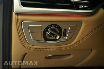 2022 BMW 7 Series Sedan 740i M SPORT LINE - miniatura 28