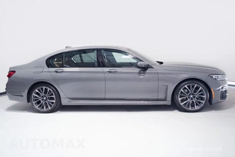 2022 BMW 7 Series Sedan 740i M SPORT LINE - miniatura 3