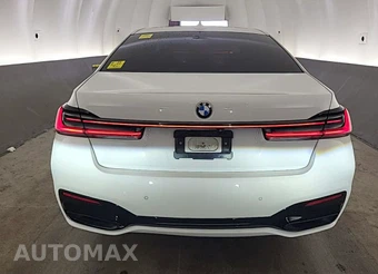 2022 BMW 7 Series Sedan 740i M SPORT LINE - miniatura 2