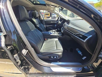 2022 BMW 7 Series Sedan 740i - miniatura 18