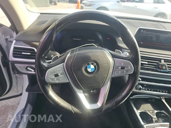 2022 BMW 7 Series Sedan 740i - miniatura 10