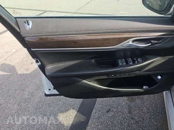 2022 BMW 7 Series Sedan 740i - miniatura 9