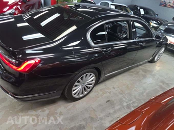 2022 BMW 7 Series Sedan 740i - miniatura 4