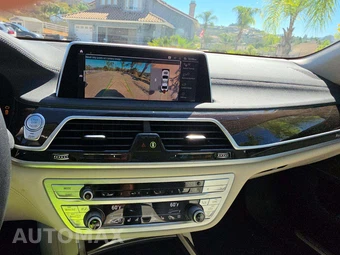 2022 BMW 7 Series Sedan 740i - miniatura 10
