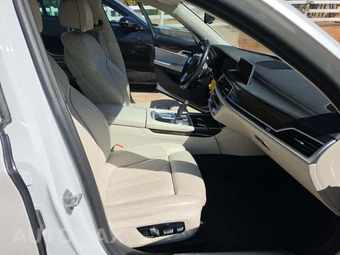 2022 BMW 7 Series Sedan 740i - miniatura 18