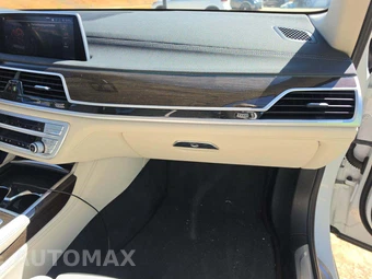 2022 BMW 7 Series Sedan 740i - miniatura 19