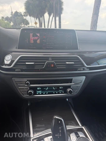 2022 BMW 7 Series Sedan 740i xDrive - miniatura 12