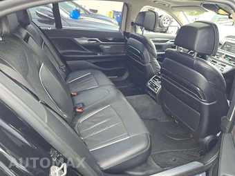 2022 BMW 7 Series Sedan 740i xDrive - miniatura 16