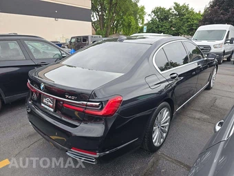 2022 BMW 7 Series Sedan 740i xDrive - miniatura 3