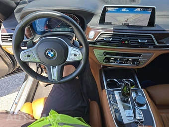 2022 BMW 7 Series Sedan 750i xDrive M SPORT LINE - miniatura 10