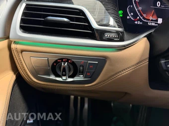 2022 BMW 7 Series Sedan 750i xDrive M SPORT LINE - miniatura 40