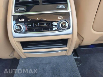2022 BMW 7 Series Sedan 750i xDrive - miniatura 31