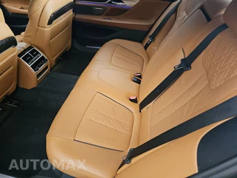 2022 BMW 7 Series Sedan 750i xDrive - miniatura 13