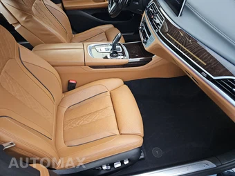 2022 BMW 7 Series Sedan 750i xDrive - miniatura 8