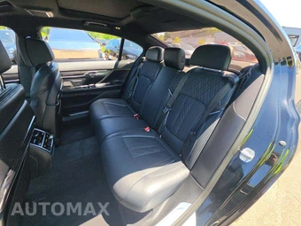 2022 BMW 7 Series Sedan 750i xDrive - miniatura 10