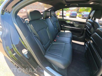 2022 BMW 7 Series Sedan 750i xDrive - miniatura 13