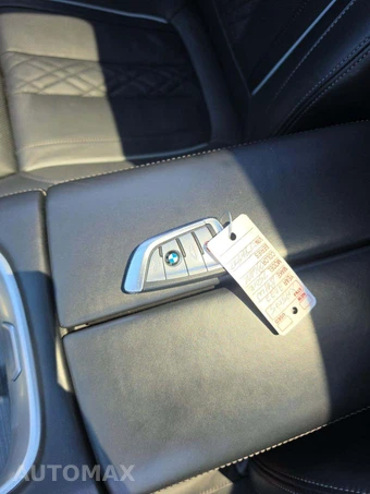 2022 BMW 7 Series Sedan 750i xDrive - miniatura 5