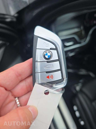 2022 BMW 7 Series Sedan 750i xDrive - miniatura 5