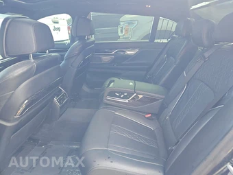 2022 BMW 7 Series Sedan 750i xDrive - miniatura 13