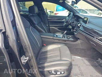 2022 BMW 7 Series Sedan 750i xDrive - miniatura 8