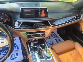 2022 BMW 7 Series Sedan 750i xDrive - miniatura 10