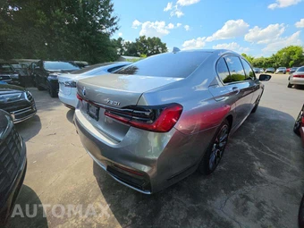 2022 BMW 7 Series Sedan 750Li xDrive - miniatura 3