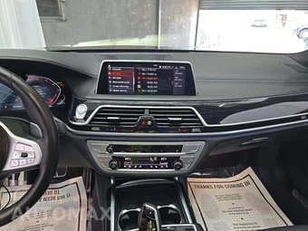 2022 BMW 7 Series Sedan 750Li xDrive - miniatura 10