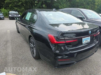 2022 BMW 7 Series Sedan 750Li xDrive - miniatura 2