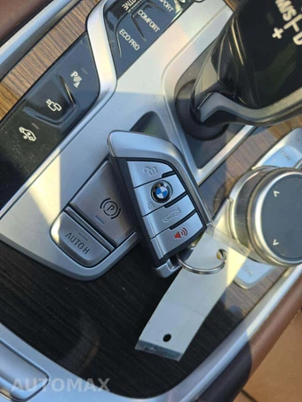2022 BMW 7 Series Sedan 750Li xDrive - miniatura 5