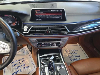 2022 BMW 7 Series Sedan 750Li xDrive - miniatura 10