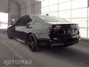 2022 BMW 7 Series Sedan M760i xDrive - miniatura 6