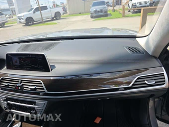 2022 BMW 7 Series Sedan M760i xDrive - miniatura 19