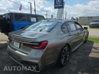 2022 BMW 7 Series Sedan M760i xDrive - miniatura 3