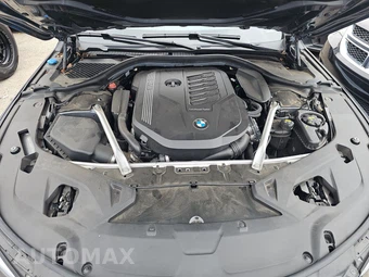 2022 BMW 8 Series Coupe 840i M SPORT LINE - miniatura 15