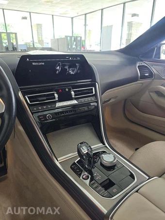 2022 BMW 8 Series Coupe M850i xDrive - miniatura 10