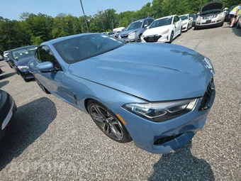 2022 BMW 8 Series Coupe M850i xDrive - miniatura 3