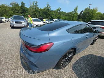 2022 BMW 8 Series Coupe M850i xDrive - miniatura 4