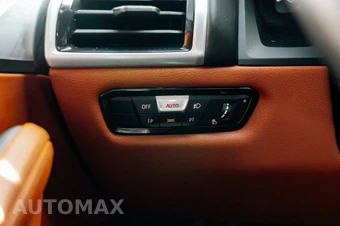 2022 BMW 8 Series Gran Coupe 840i Sedan M SPORT LINE - miniatura 31