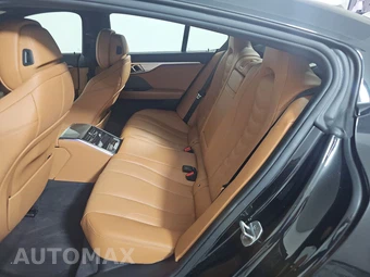 2022 BMW 8 Series Gran Coupe 840i Sedan M SPORT LINE - miniatura 13